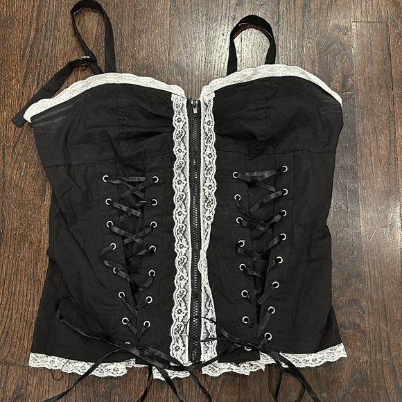 ROYAL BONES GOTHIC CORSET TRIPP - Picture 2 of 5